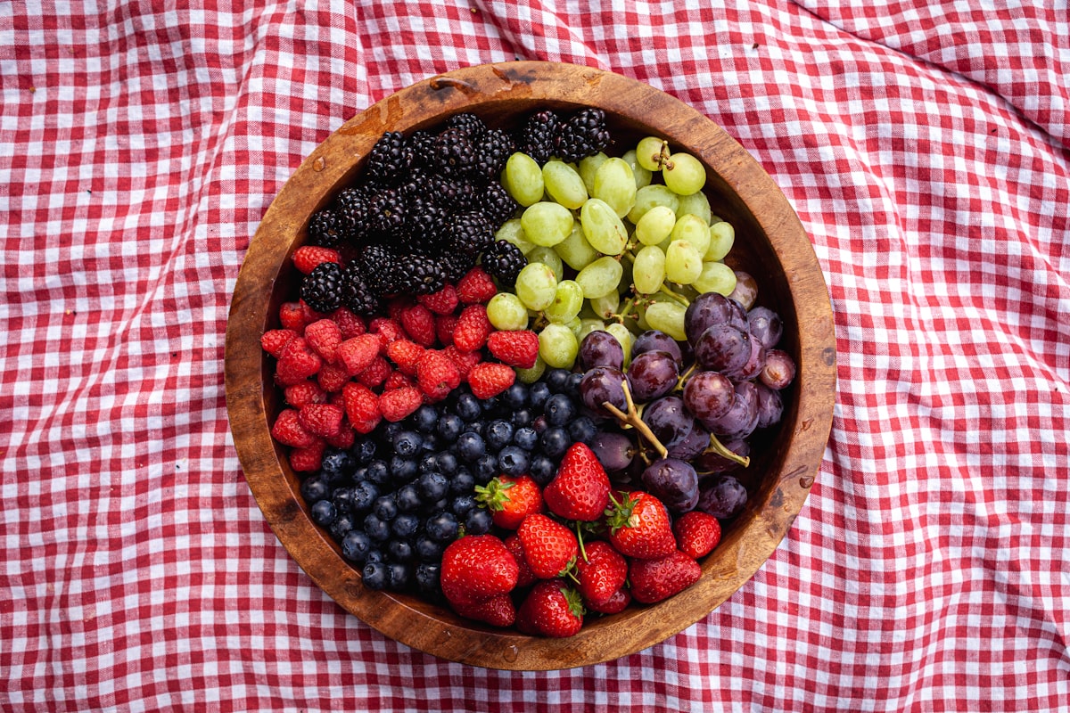Préparation de snacks sains en cuisine